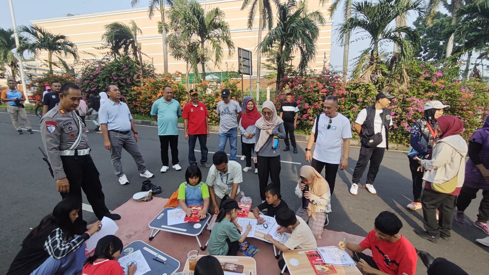 Layanan Mobil Perpustakaan Keliling Hadir Di Hari Bebas Kendaraan Bermotor (HBKB)